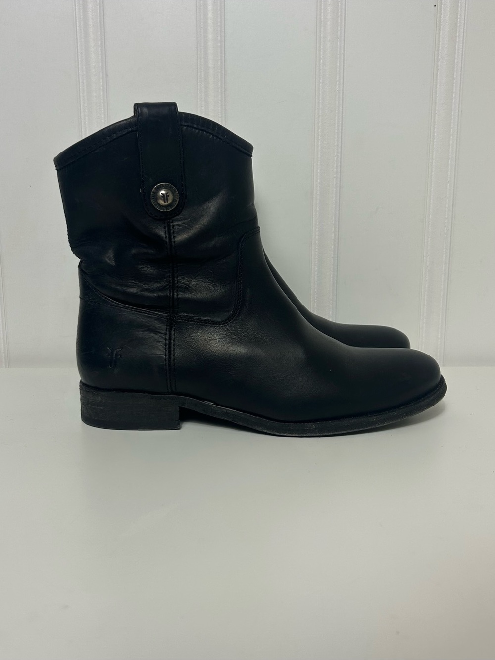 Frye Melissa button Black Leather Short Riding Ankle Boots women’s 7